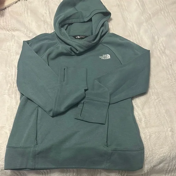 The North Face women Green Hoodie Sweater - Picture 1 of 3